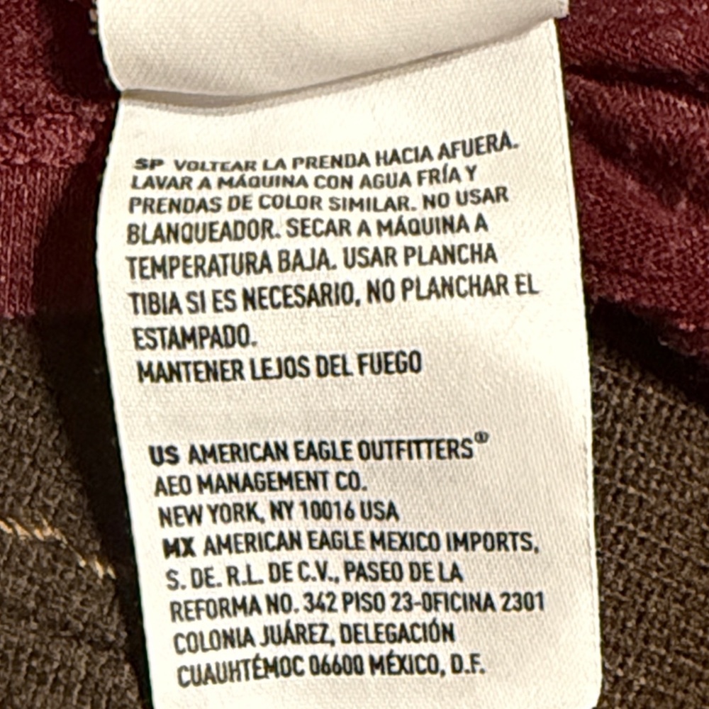 AMERICAN EAGLE OUTFITTERS T-Shirt 🦅 - Picture 7 of 10